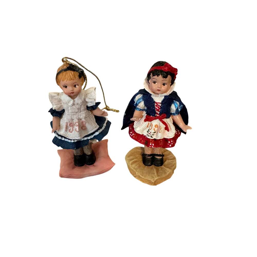 Effanbee Vintage Figurines 90s Snow White Cottagecore Collectible